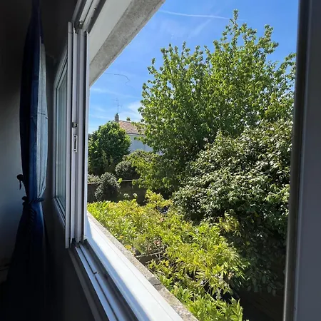 P'tite Maison Atypique Avec Terrasse Сasa de vacaciones Nantes