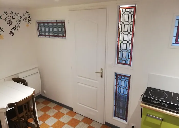 P'tite Maison Atypique Avec Terrasse *