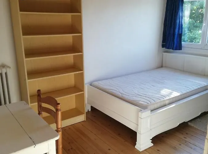 Semesterbostad P'tite Maison Atypique Avec Terrasse Nantes